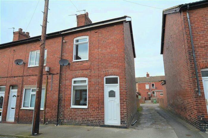 2 Bedroom Terraced House To Rent In Carlton Street, Featherstone, WF7