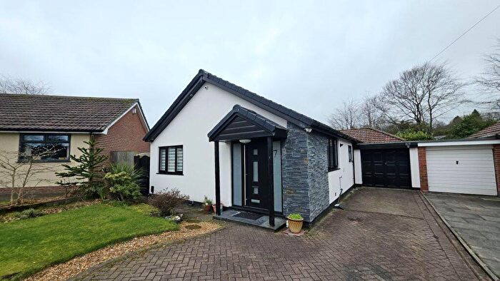 3 Bedroom Detached Bungalow For Sale In Longridge Crescent, Bolton, BL1