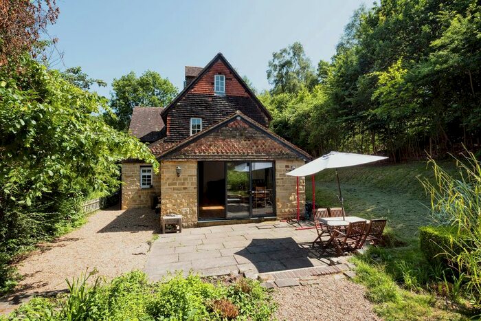 4 Bedroom Cottage For Sale In Fairwarp, Uckfield, TN22