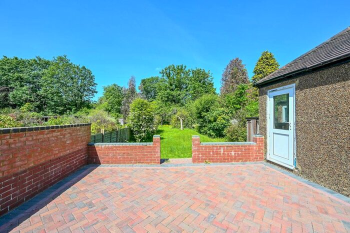 3 Bedroom Semi Detached House To Rent In Kenilworth Road, Stoneleigh, Epsom, KT17