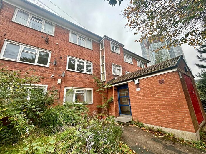3 Bedroom Terraced House To Rent In Rockdove Avenue, Manchester, M15