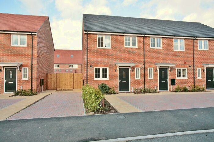 2 Bedroom Barn Conversion To Rent In Elm Bridge Mead, Benson, Wallingford, OX10