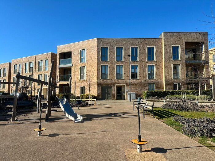 2 Bedroom Flat To Rent In Edgecumbe Avenue, Colindale, NW9