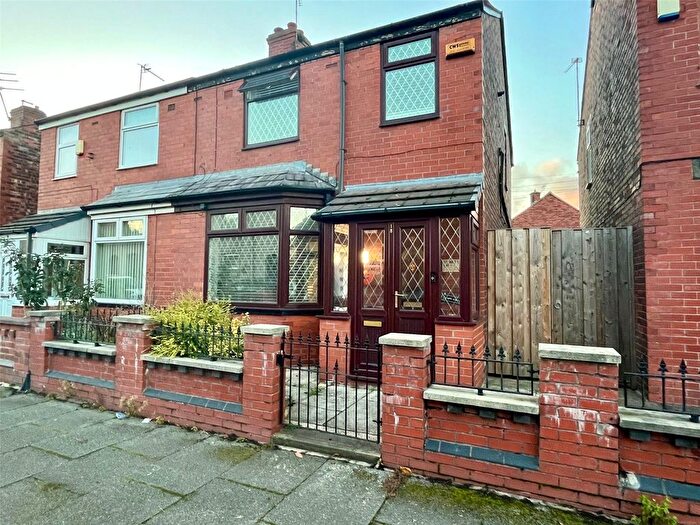3 Bedroom Semi Detached House For Sale In Melton Street, Heywood, Greater Manchester, OL10