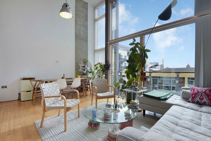 2 Bedroom Flat To Rent In Benyon Wharf, Kingsland Road, Haggerston, E8