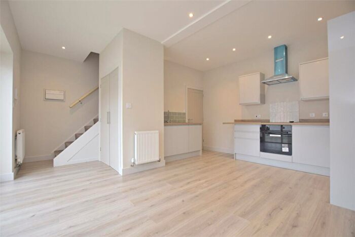 2 Bedroom Terraced House To Rent In High Street, Tewkesbury, Gloucestershire, GL20