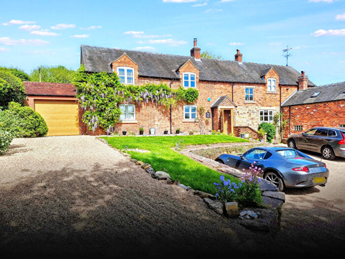 4 Bedroom Farm House For Sale In Hillcliff Lane, Turnditch, DE56