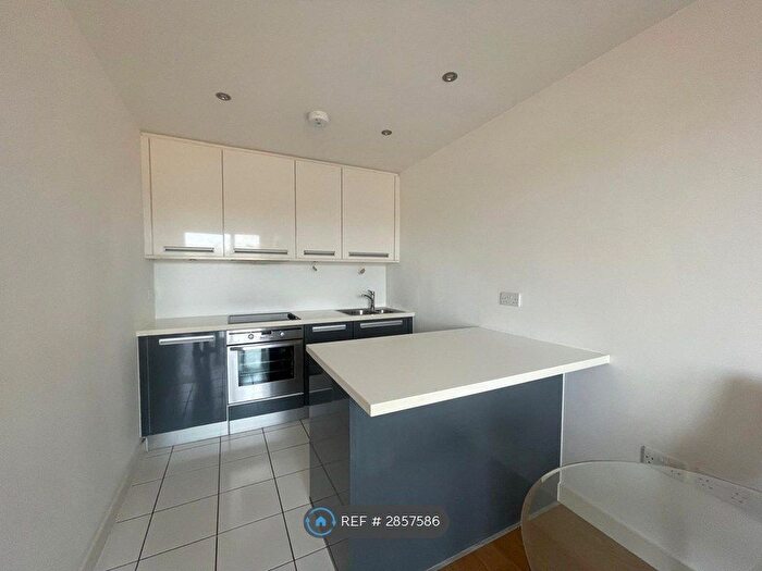1 Bedroom Flat To Rent In Baquba Building, London, SE13