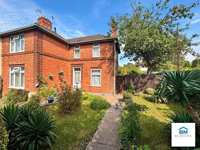 3 Bedroom Terraced House For Sale In The Langhill, Leicester, LE5