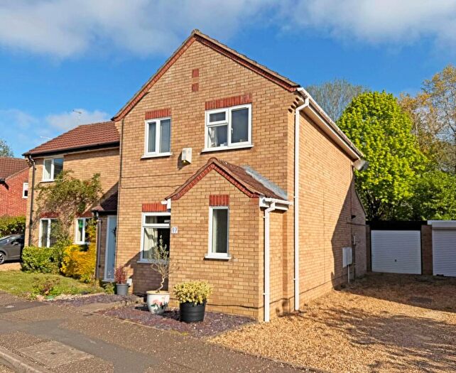 3 Bedroom Semi Detached House For Sale In Sevenacres, Orton Brimbles, Peterborough, PE2