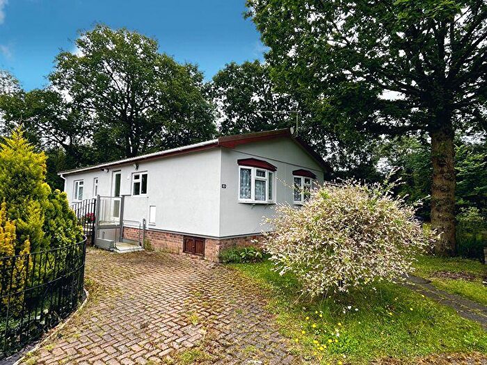 2 Bedroom Detached House For Sale In Shepherds Grove Park, Stanton, IP31