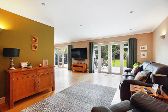4 Bedroom Detached House For Sale In Bredhurst Road, Wigmore, ME8