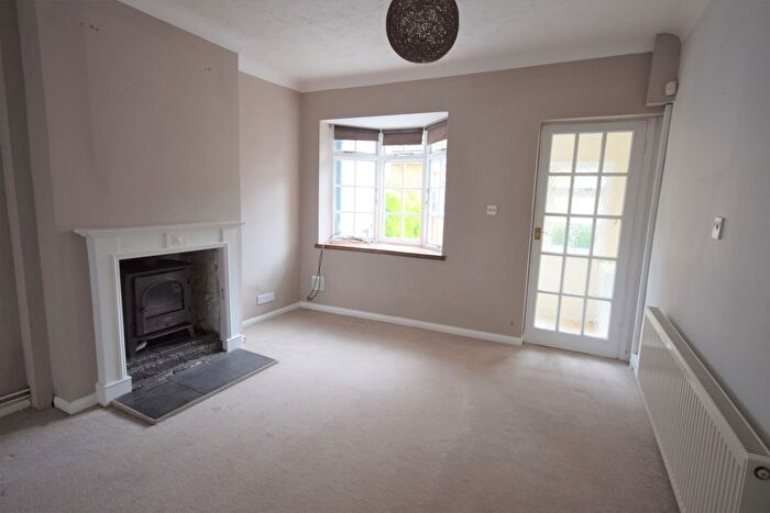 2 Bedroom Cottage To Rent In Mill Place, Chislehurst, BR7