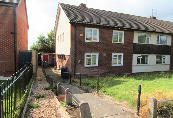 3 Bedroom Maisonette To Rent In Kingsbury Road, Erdington, Birmingham, West Midlands, B24