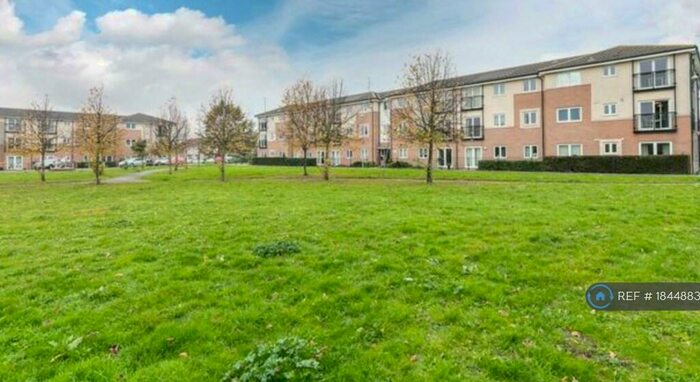 2 Bedroom Flat To Rent In Murchison Close, Chelmsford, CM1