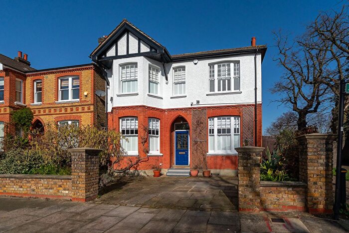 5 Bedroom Detached House For Sale In Hillcroft Crescent, Ealing, W5