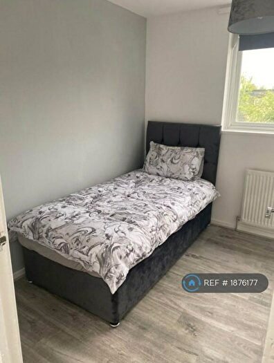 4 Bedroom Terraced House To Rent In Runbury Circle, London, NW9