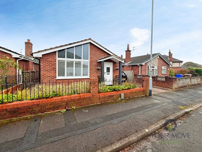 2 Bedroom Bungalow For Sale In Chelmorton Drive, Stoke-On-Trent, Staffordshire, ST3