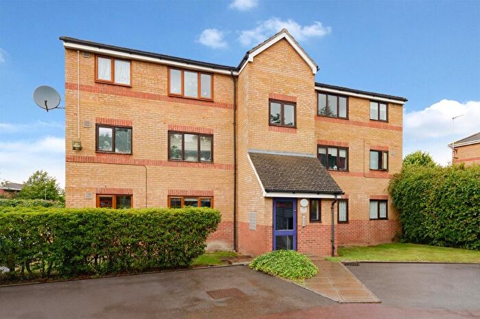 1 Bedroom Flat To Rent In Windmill Drive, London, NW2