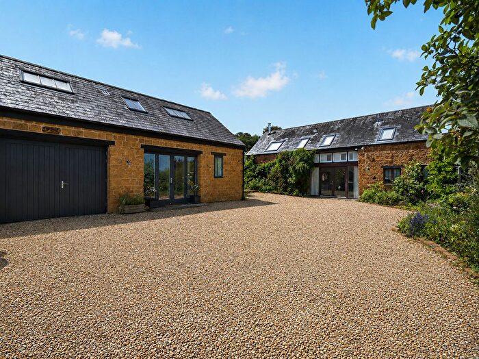 5 Bedroom Detached House For Sale In The Green Warmington Banbury, Oxfordshire, OX17
