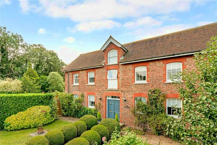 4 Bedroom Semi-Detached House To Rent In Hundred Acre Lane, Wivelsfield Green, Haywards Heath, RH17