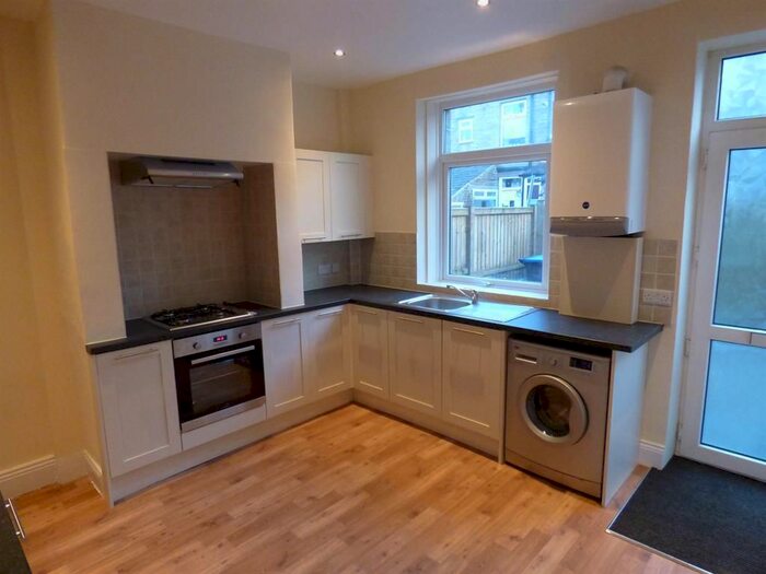 4 Bedroom Terraced House To Rent In Marion Street, Bingley BD16