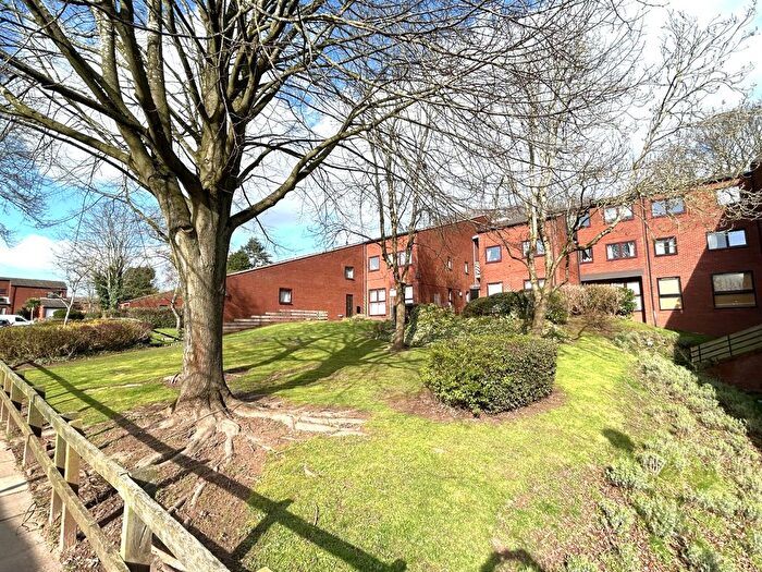 2 Bedroom Flat To Rent In Badgers Bank Road, Sutton Coldfield, West Midlands, B74
