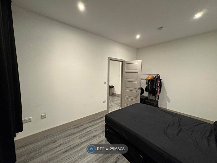 1 Bedroom Flat To Rent In Cube House, Stoke Mandeville, Aylesbury, HP22