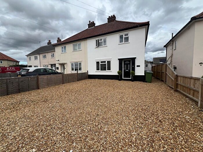 3 Bedroom Semi-Detached House For Sale In Westbourne Road, Chatteris, Cambs., PE16