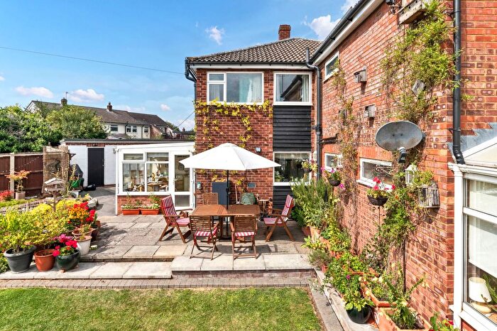 6 Bedroom Detached House For Sale In Nightingale Avenue, Bassingbourn, SG8