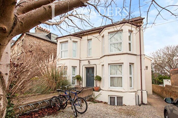 Studio To Rent In Milton Road, Cambridge, CB4