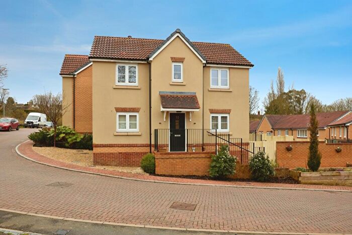 3 Bedroom Detached House For Sale In Almsford Close, Ansford, Castle Cary, BA7