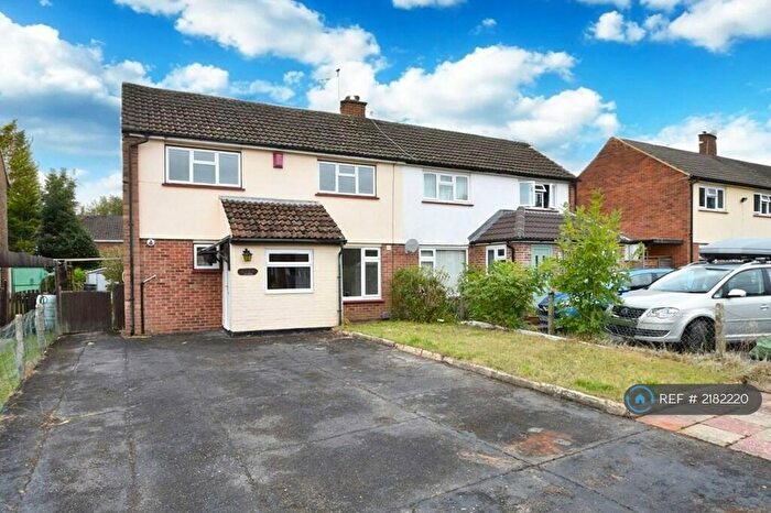 3 Bedroom Semi-Detached House To Rent In Mitcham Road, Camberley, GU15
