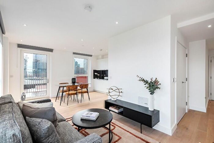 1 Bedroom Apartment To Rent In Quest House South, Escapade Place, Tower Hamlets, London, E14