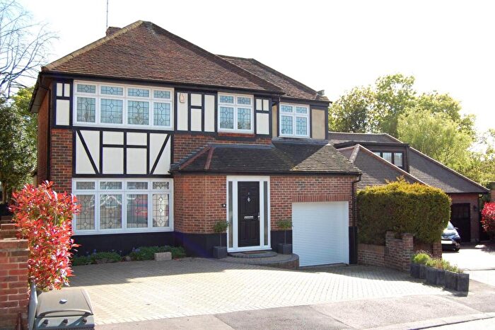 4 Bedroom Detached House For Sale In Tilney Drive, Buckhurst Hill, IG9
