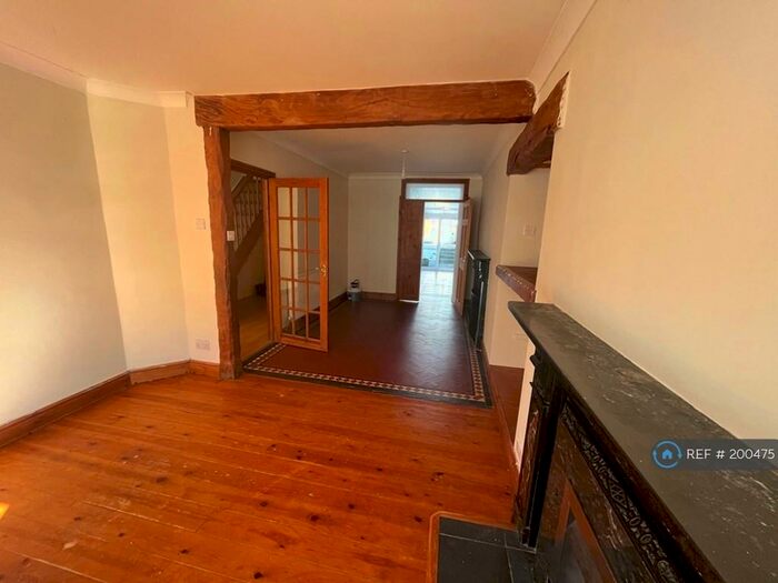 3 Bedroom Terraced House To Rent In Dewsland Street, Milford Haven, SA73