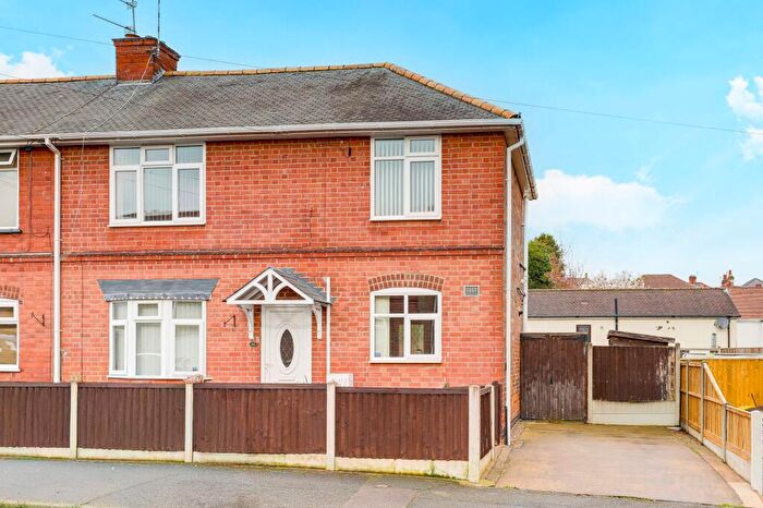 3 Bedroom Semi-Detached House For Sale In Chatsworth Avenue, Carlton, NG4