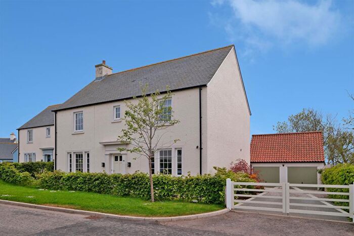 4 Bedroom Detached House To Rent In Nether Cairnhill Drive, Chapelton, AB39