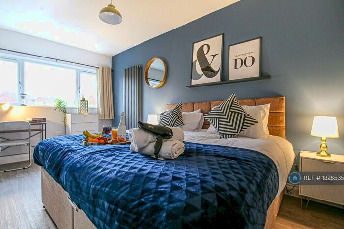 4 Bedroom Terraced House To Rent In Redwald Close, Kempston, Bedford, MK42