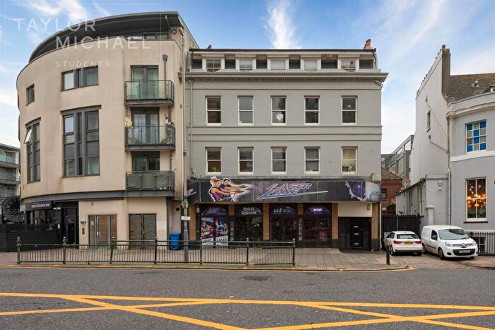 3 Bedroom Apartment To Rent In West Street, Brighton, BN1