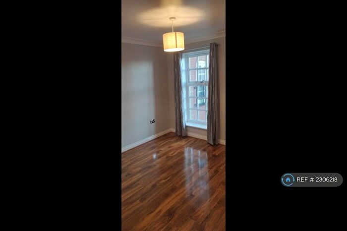 2 Bedroom Flat To Rent In Albany Gardens, Colchester, CO2