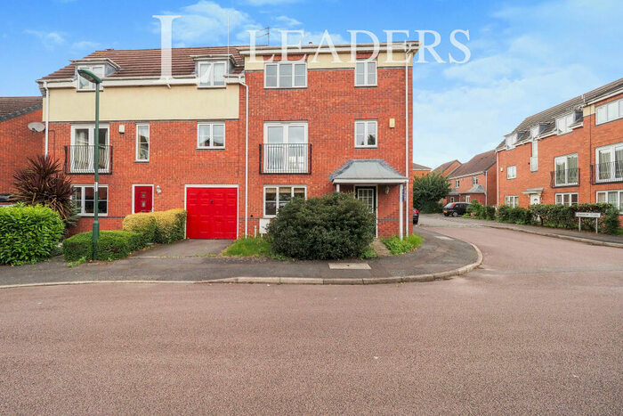 4 Bedroom Town House To Rent In Jensen Way, NG5