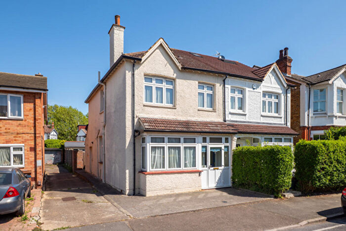 3 Bedroom End Of Terrace House For Sale In St. James Avenue, Sutton, SM1