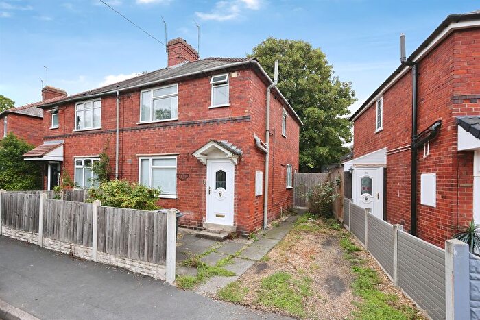 3 Bedroom Semi Detached House For Sale In Greenfield Avenue, Cradley Heath, B64