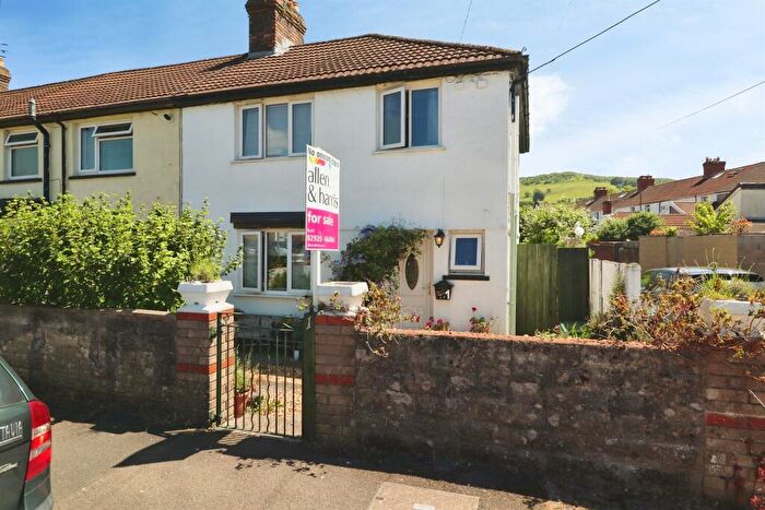 3 Bedroom End Of Terrace House For Sale In Rhyd-Yr-Helyg, Nantgarw, Cardiff, CF15