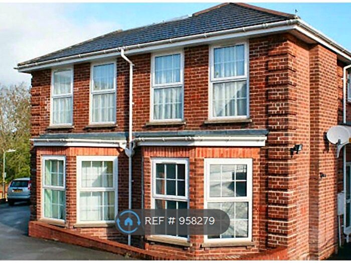 1 Bedroom Flat To Rent In Danes House, Exeter, EX4