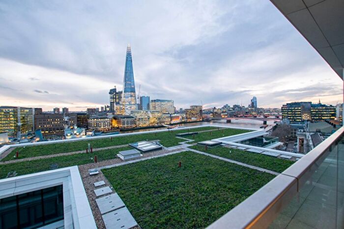 2 Bedroom Flat To Rent In Sugar Quay, Water Lane, London, EC3R