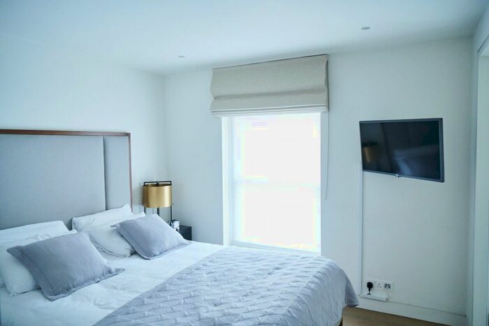 1 Bedroom Flat To Rent In Winchester Road, London, NW3