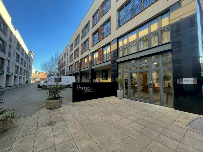 2 Bedroom Flat To Rent In Postbox Apartments, Upper Marshall Street, Birmingham, West Midlands, B1
