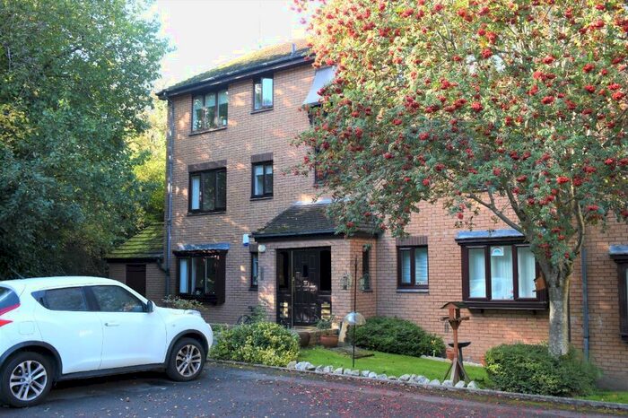 2 Bedroom Flat To Rent In Burnfield Gardens, Flat /, Giffnock, Glasgow, G46
